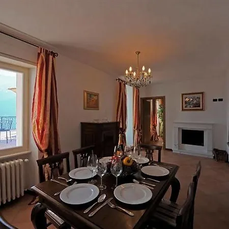 Terrazza Elegante Apartment *